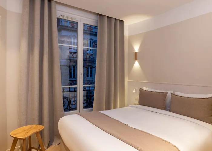 Sweet Hotel